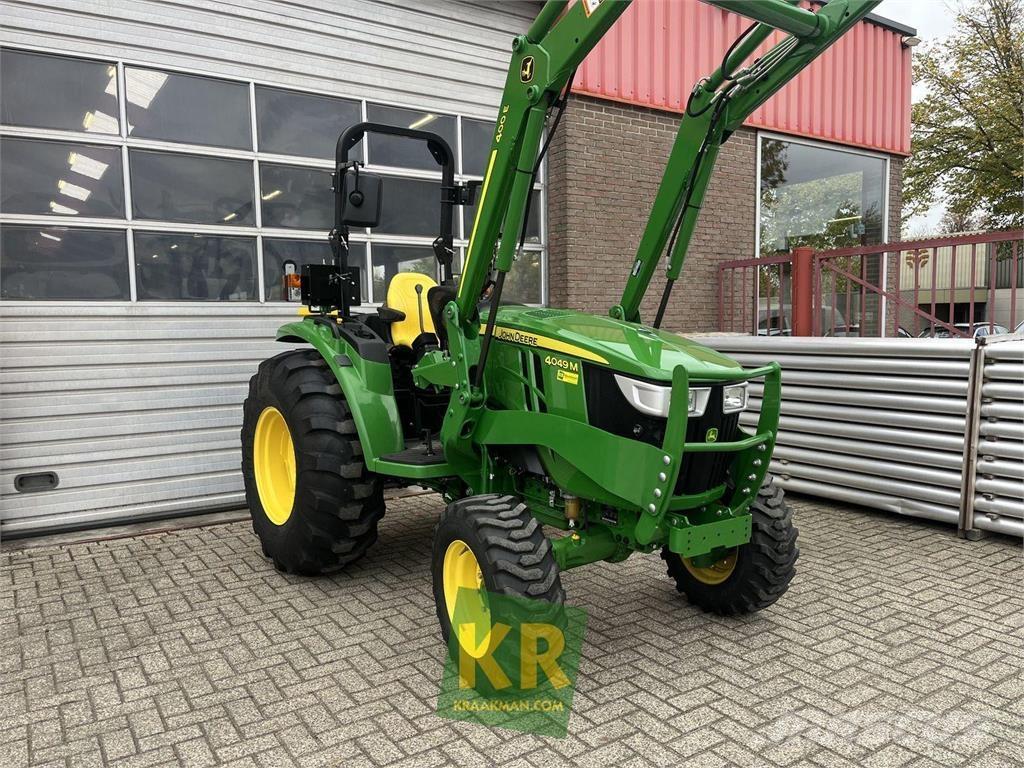 John Deere 4049M 小型拖拉机