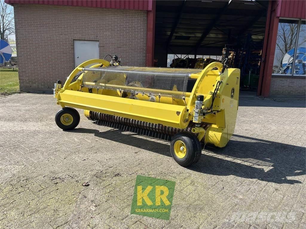 John Deere 630C 联合收割机头