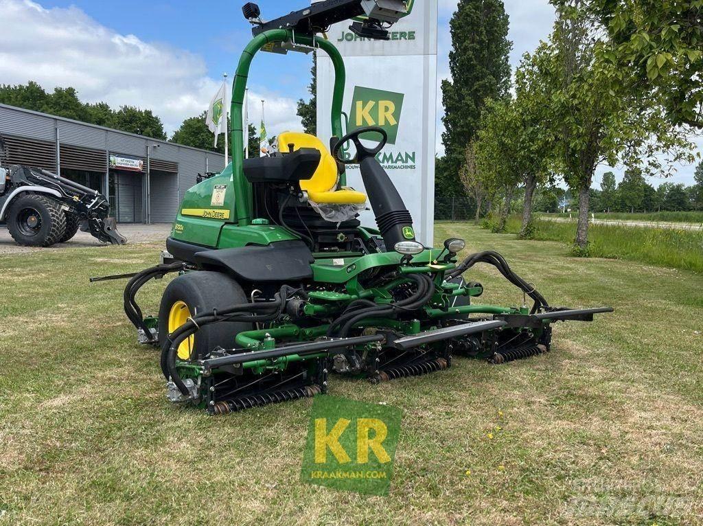 John Deere 6700A 果岭剪草机