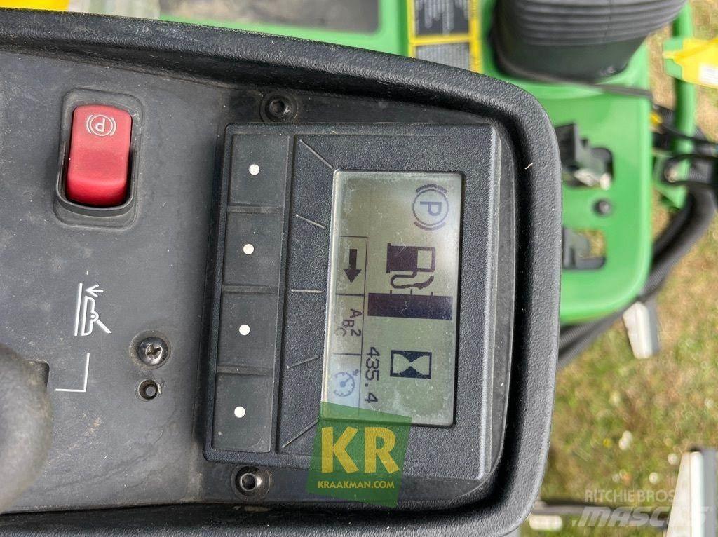 John Deere 6700A 果岭剪草机