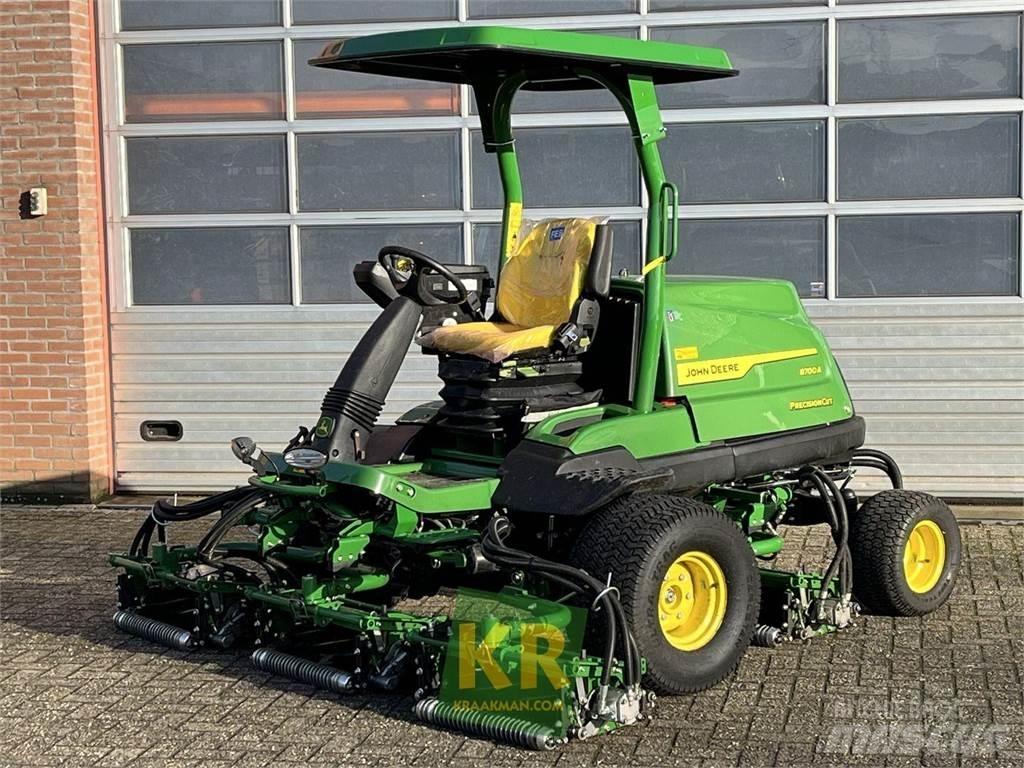 John Deere 8700A 果岭剪草机