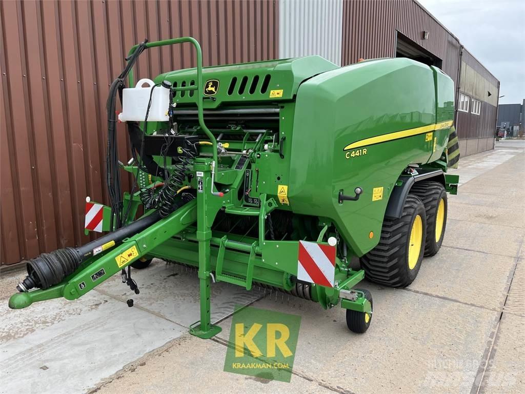 John Deere C441R 圆捆打捆机
