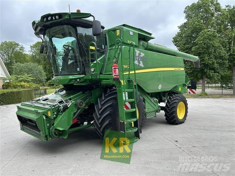 John Deere T660 联合收割机