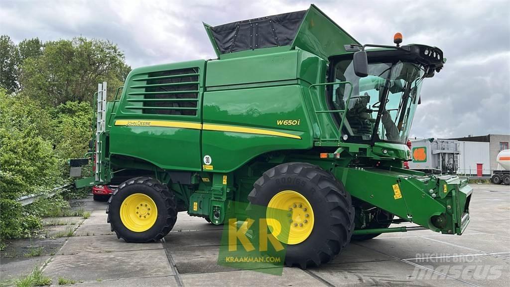 John Deere W650 联合收割机