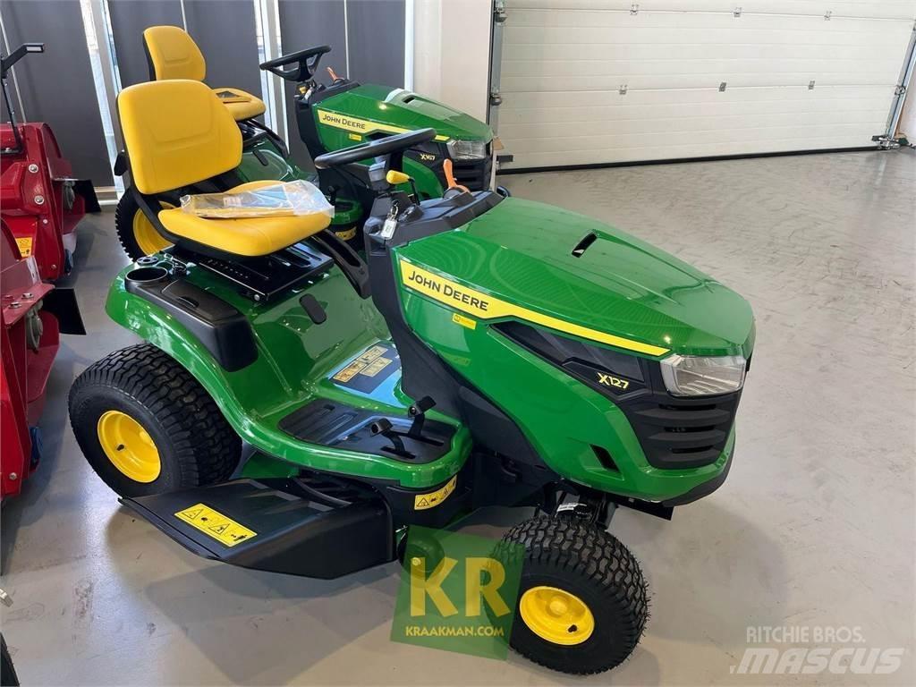 John Deere X127 骑乘式割草机