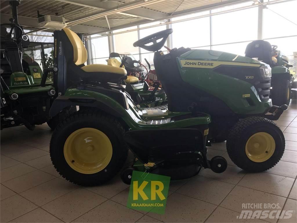 John Deere X167 骑乘式割草机