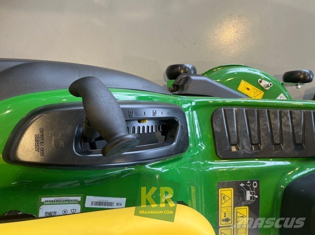 John Deere X167R 骑乘式割草机