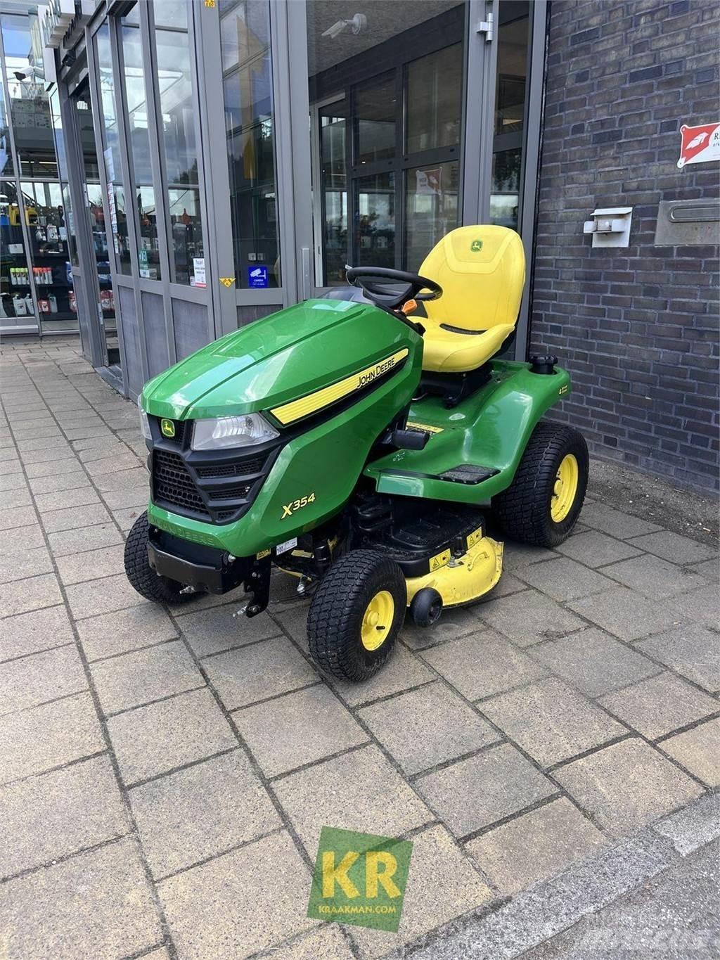 John Deere X354 骑乘式割草机