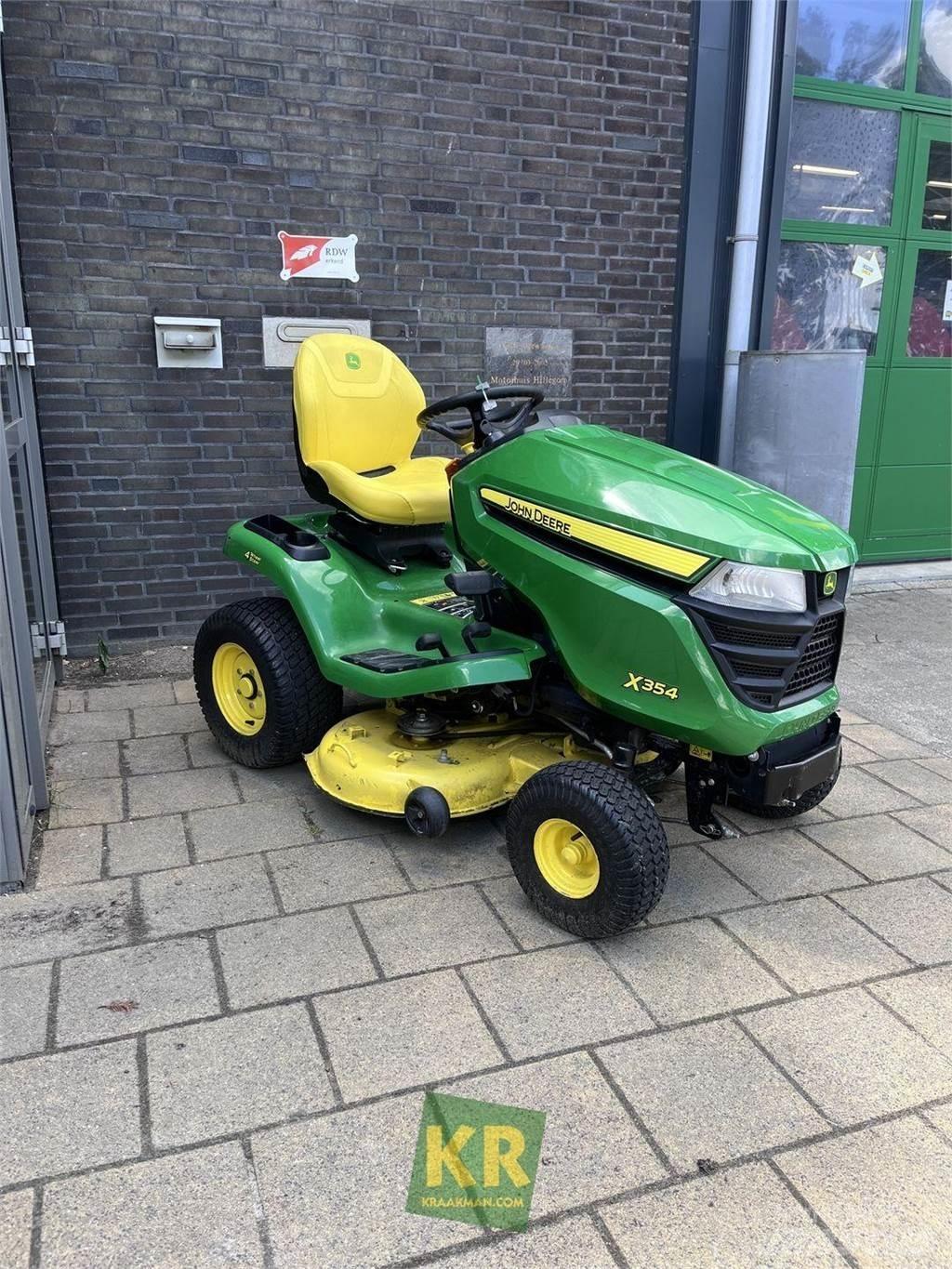 John Deere X354 骑乘式割草机