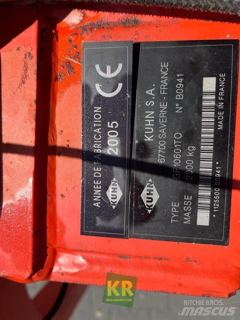 Kuhn GF 10601 犁耙和摊草机