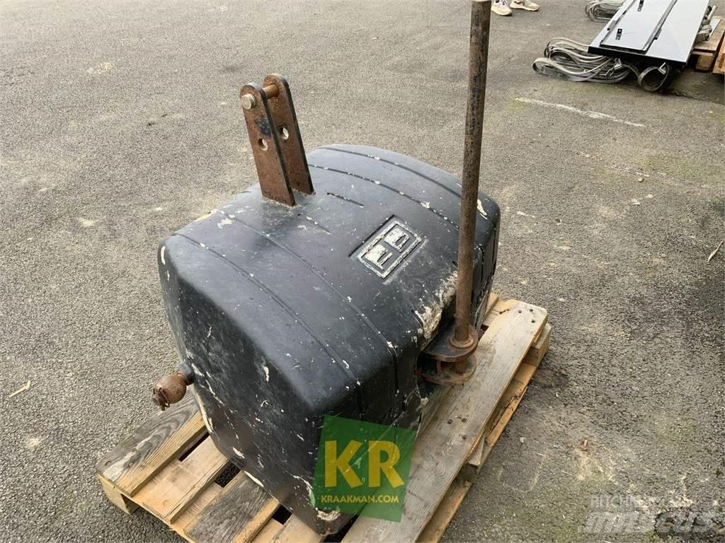  Pateer 600KG 前配重块