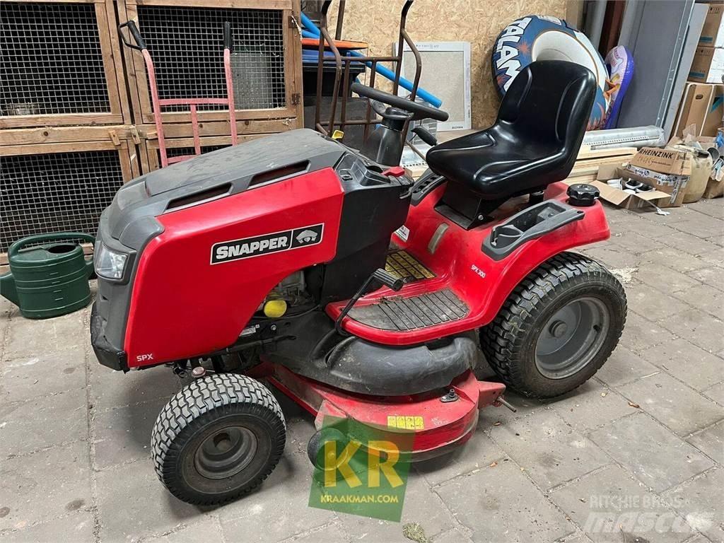 Snapper SPX 300 骑乘式割草机