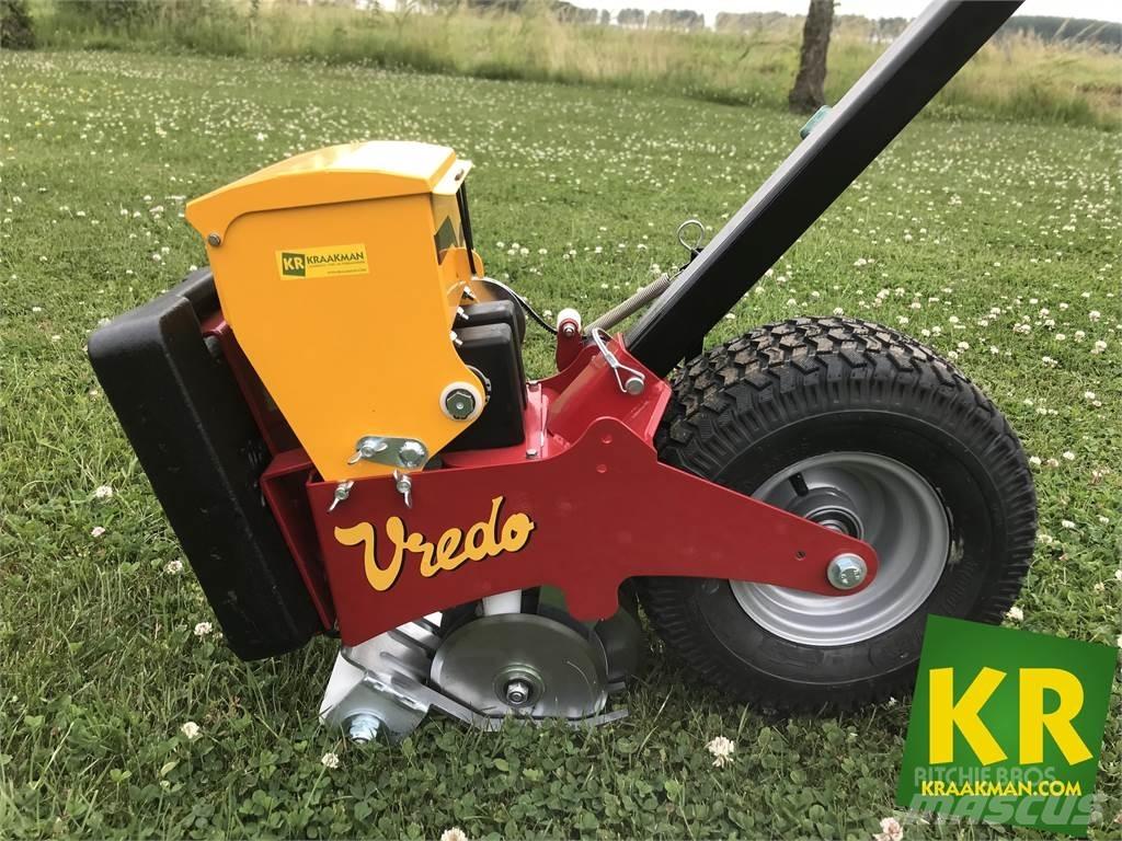 Vredo Turf Buddy 条播机