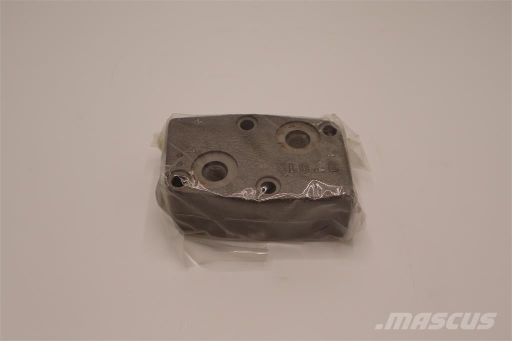 Volvo KÅPA 底盘和悬架