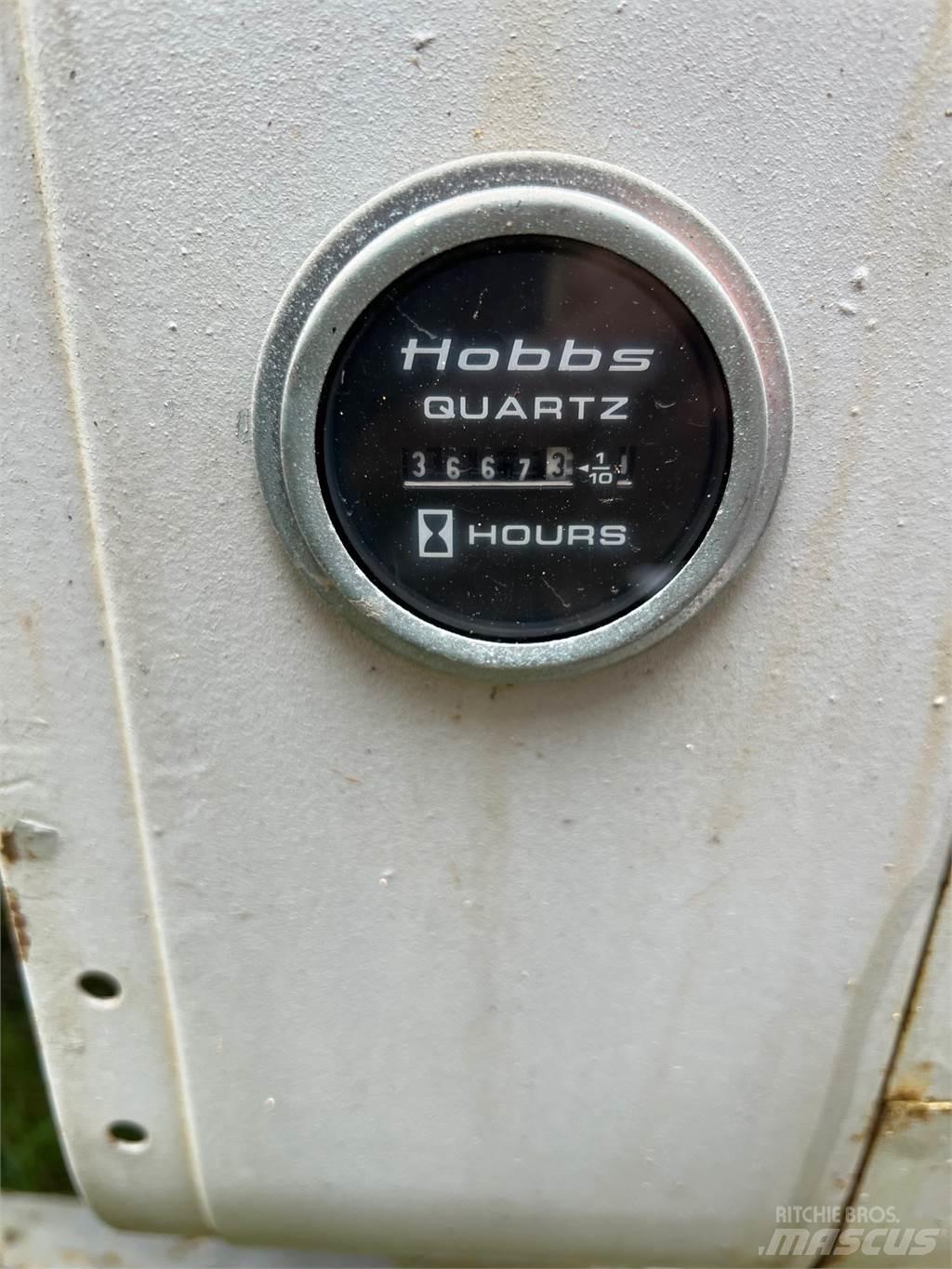 Detroit 353 发动机