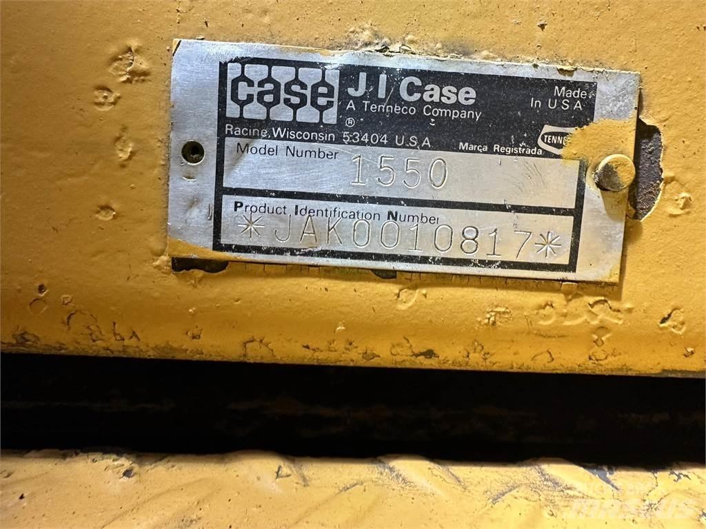 CASE 1550 履带式推土机