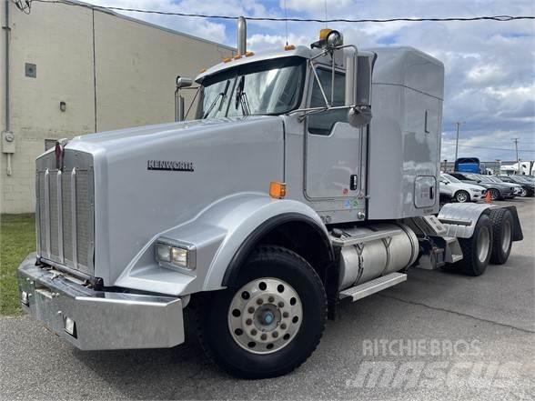 Kenworth T800 牵引车