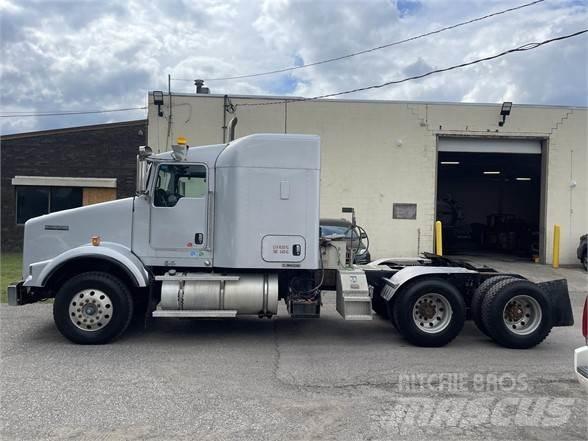 Kenworth T800 牵引车