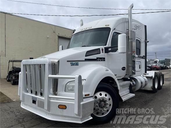 Kenworth T880 牵引车