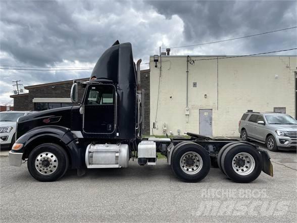 Peterbilt 386 牵引车
