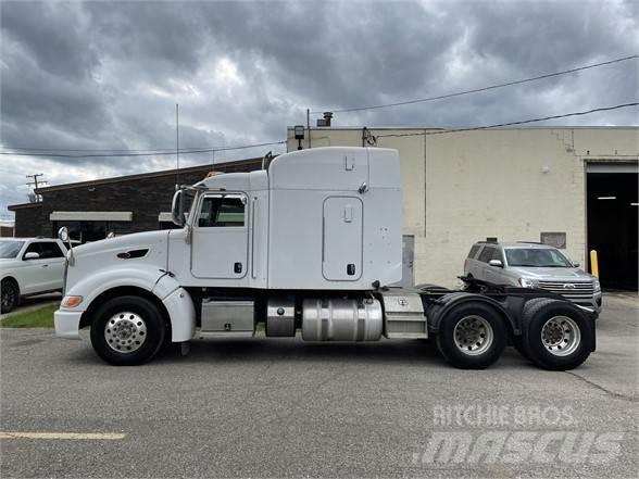 Peterbilt 386 牵引车