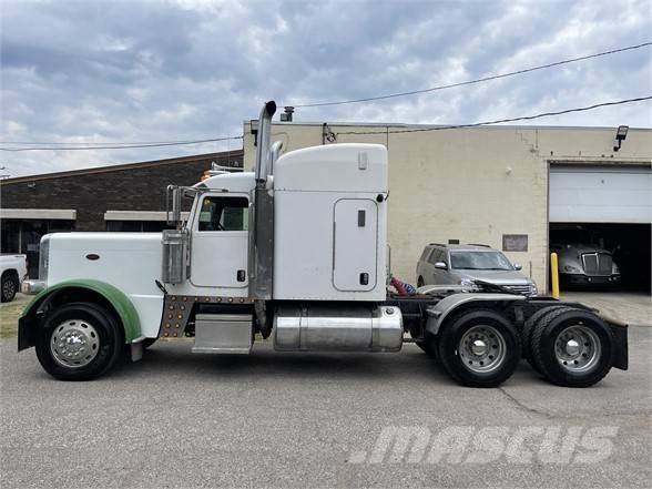Peterbilt 389 牵引车