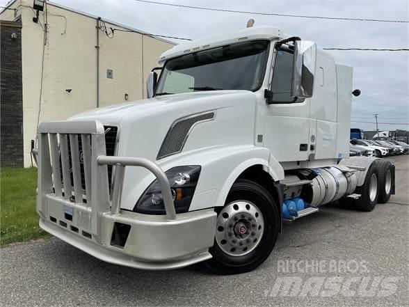 Volvo VNL64T630 牵引车