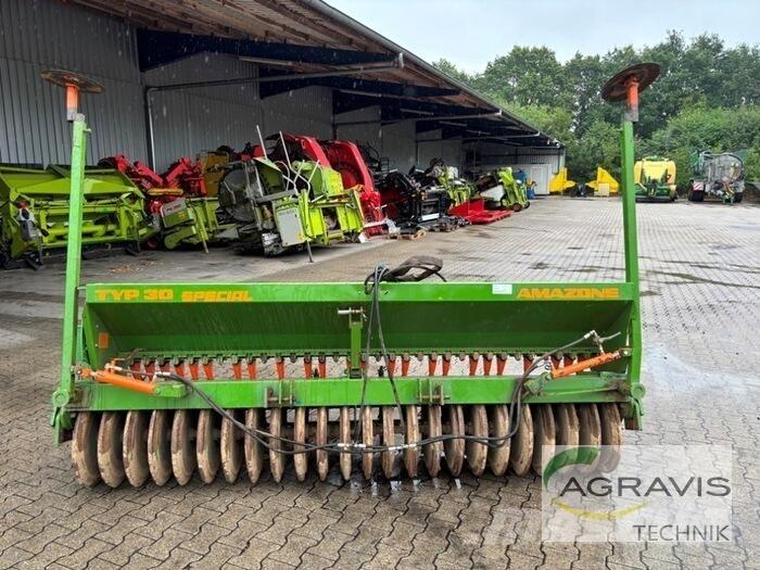 Amazone D7-30 SPECIAL 条播机
