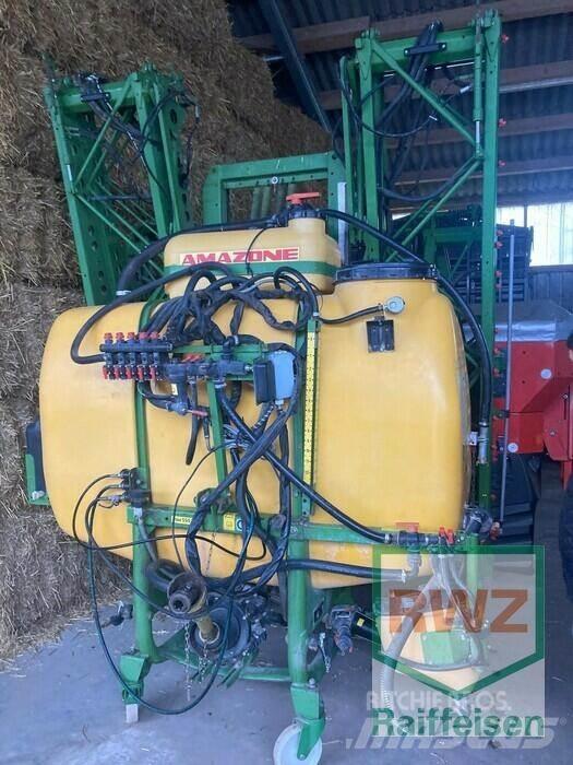 Amazone UF 1200 牵引式喷雾机
