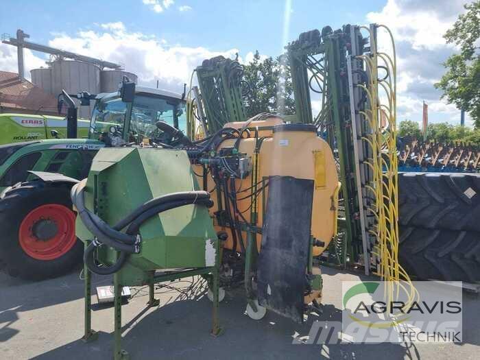 Amazone UF 1200 牵引式喷雾机