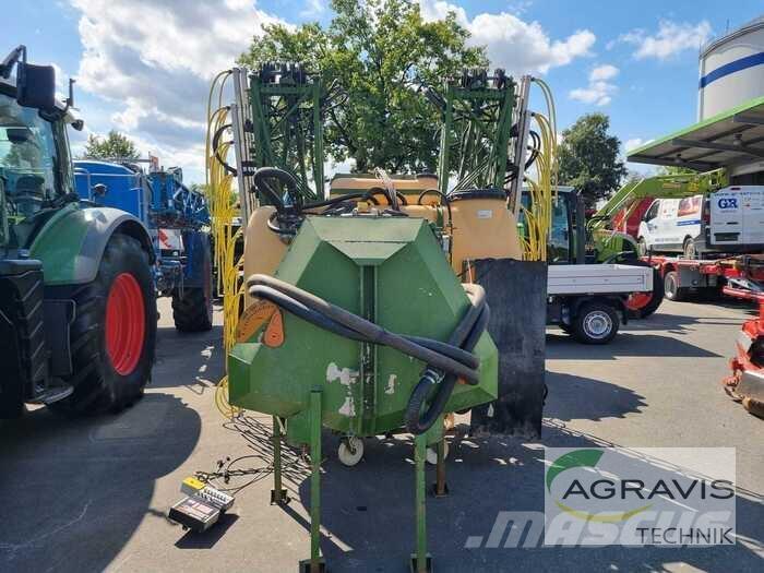 Amazone UF 1200 牵引式喷雾机