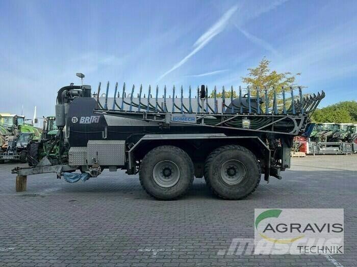 Briri VTTW 19300 撒肥机
