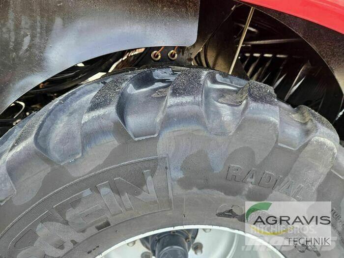 Case IH LB 424 R RL6 方捆打捆机