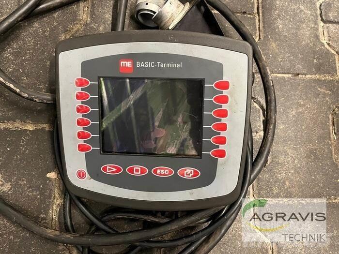 CHD F5239 牵引式喷雾机