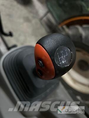 CLAAS Nexos 220 S 农业机械-其他