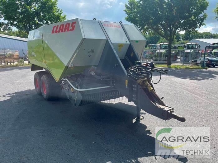 CLAAS QUADRANT 2100 RC 方捆打捆机