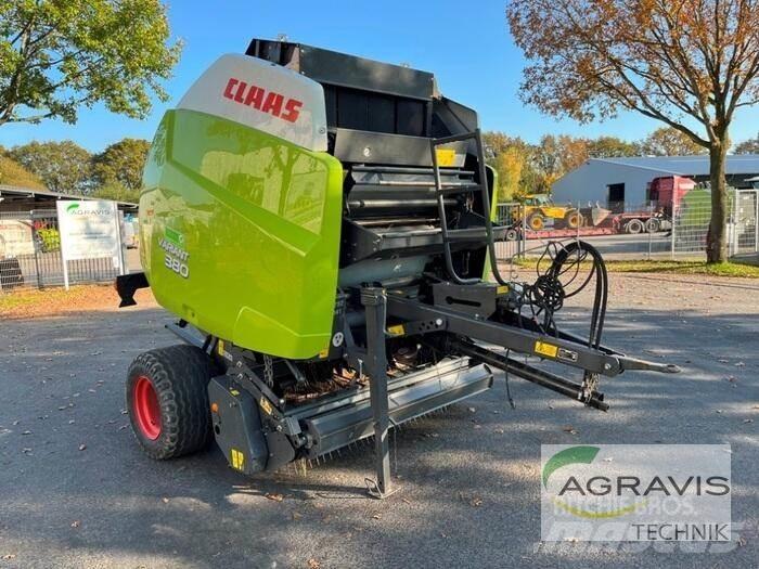 CLAAS VARIANT 380 RC 圆捆打捆机