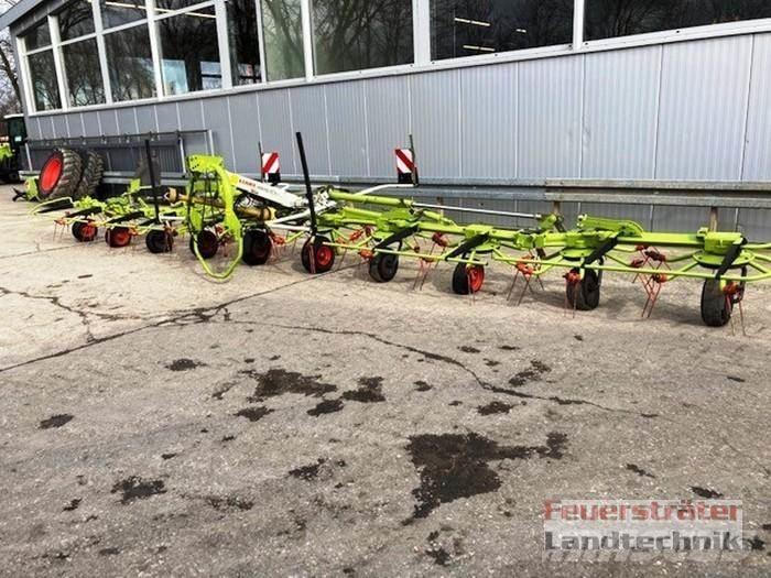 CLAAS VOLTO 1100 犁耙和摊草机