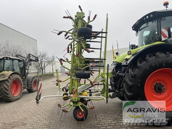 CLAAS VOLTO 1100 犁耙和摊草机