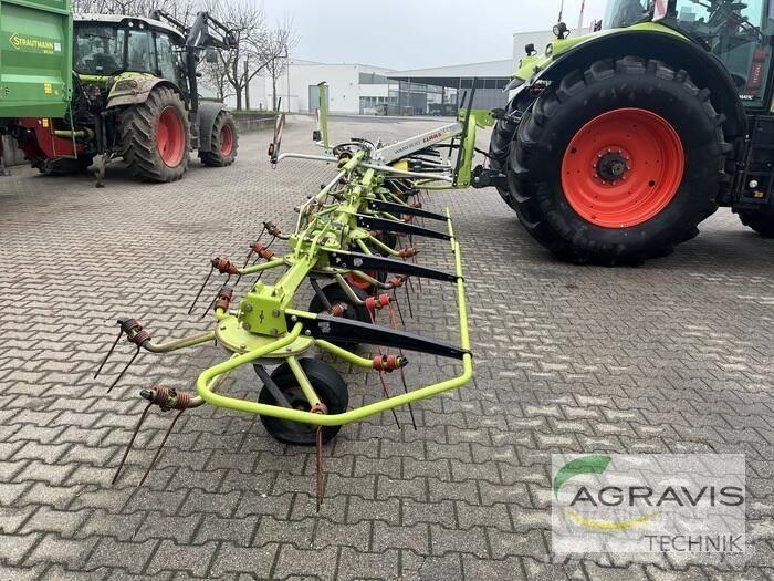 CLAAS VOLTO 1100 犁耙和摊草机