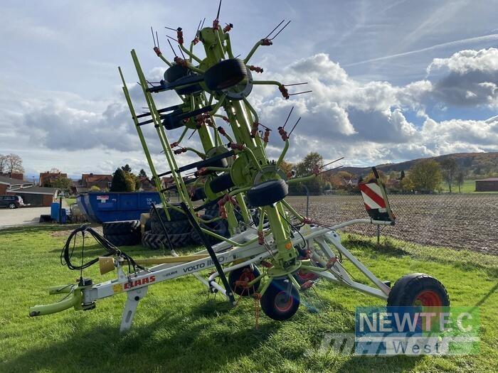 CLAAS VOLTO 1100 T 犁耙和摊草机