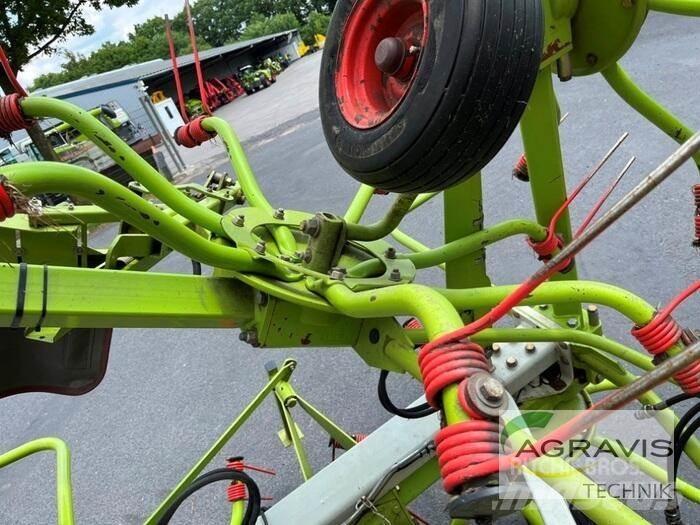 CLAAS VOLTO 770 (9,5) 犁耙和摊草机