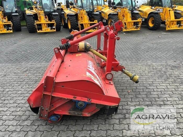 Dücker UM 27 牧场割草机和切顶器