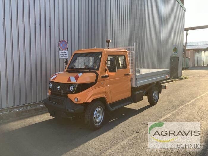 Evum MOTORS ACAR XL 汽车