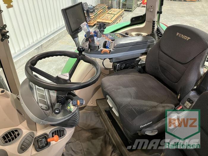 Fendt 700 Vario S4 拖拉机/农用车