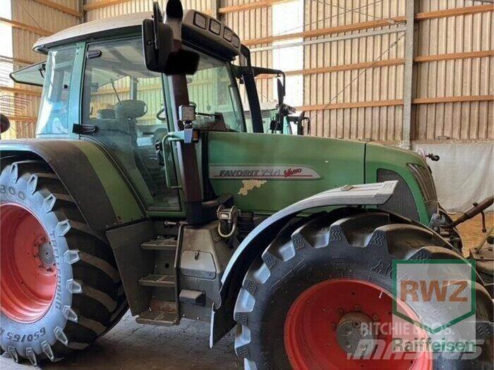 Fendt 714 拖拉机/农用车