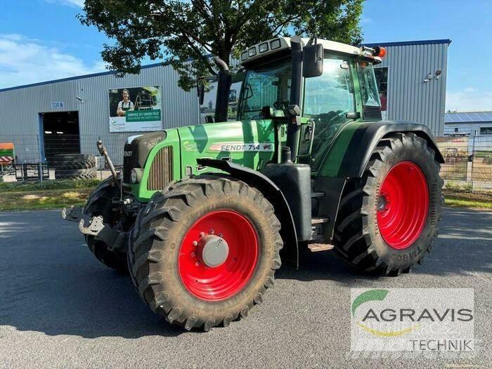 Fendt 714 VARIO 拖拉机/农用车