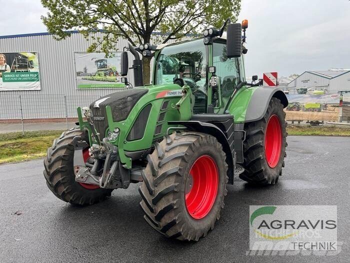 Fendt 714 VARIO S4 拖拉机/农用车