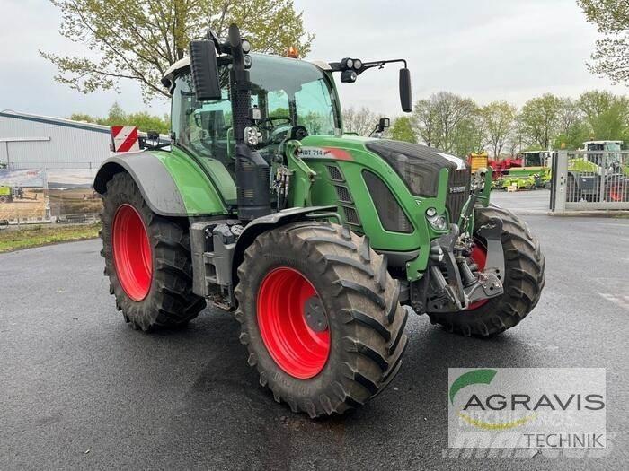 Fendt 714 VARIO S4 拖拉机/农用车