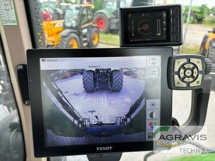 Fendt 824 VARIO S4 拖拉机/农用车